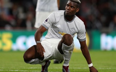 OK体育精华-三笘薰进球后拥抱母亲