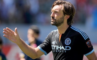 OK体育热评-久保建英吊射空门得手轻松